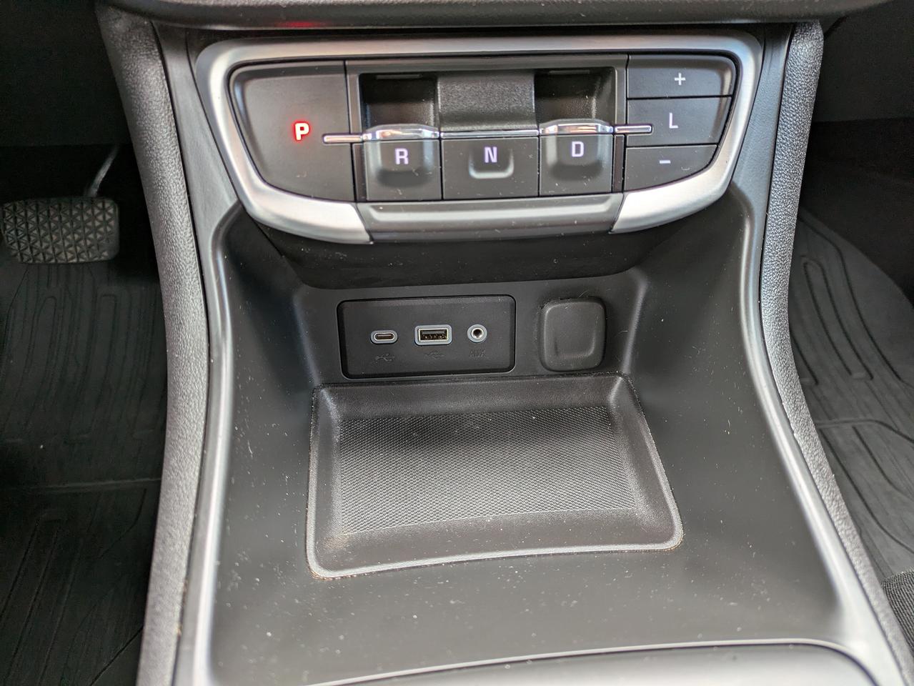 2022 GMC Terrain AWD 4DR SLE Photo