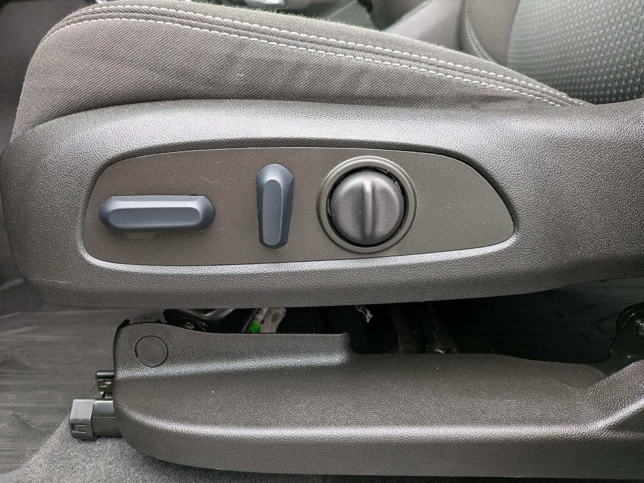 2022 GMC Terrain AWD 4DR SLE Photo