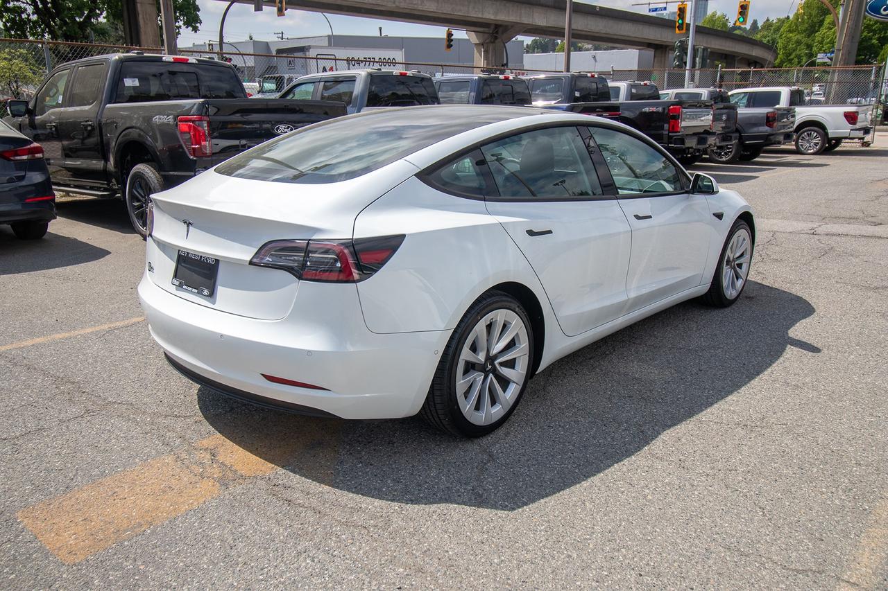 2021 Tesla Model 3 STANDARD RANGE PLUS Photo4