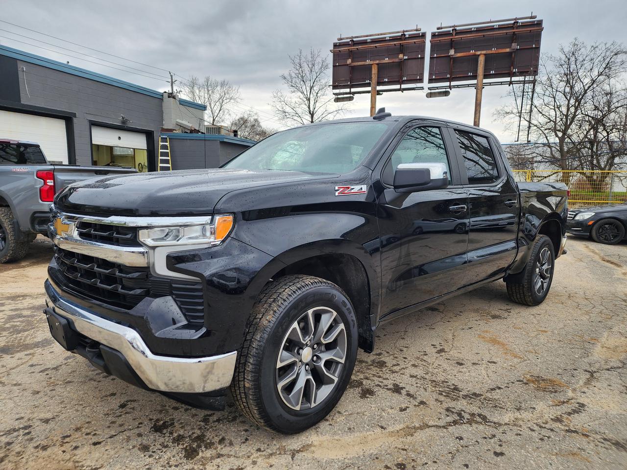 2022 Chevrolet Silverado 1500 LT lCrewCab l One Owner | Clean Carfax |