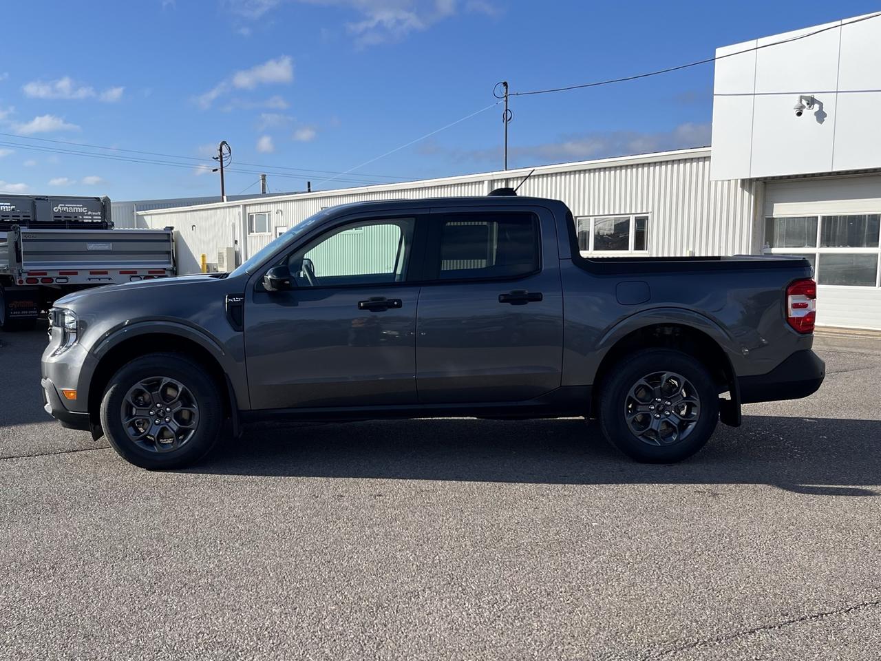 2026 Ford Maverick XLT AWD SuperCrew Photo3