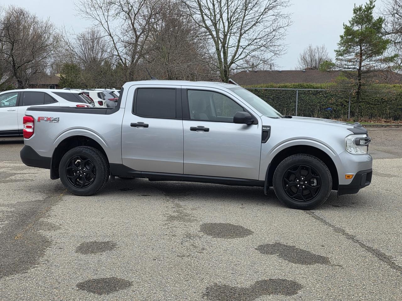 2022 Ford Maverick XLT AWD Photo3