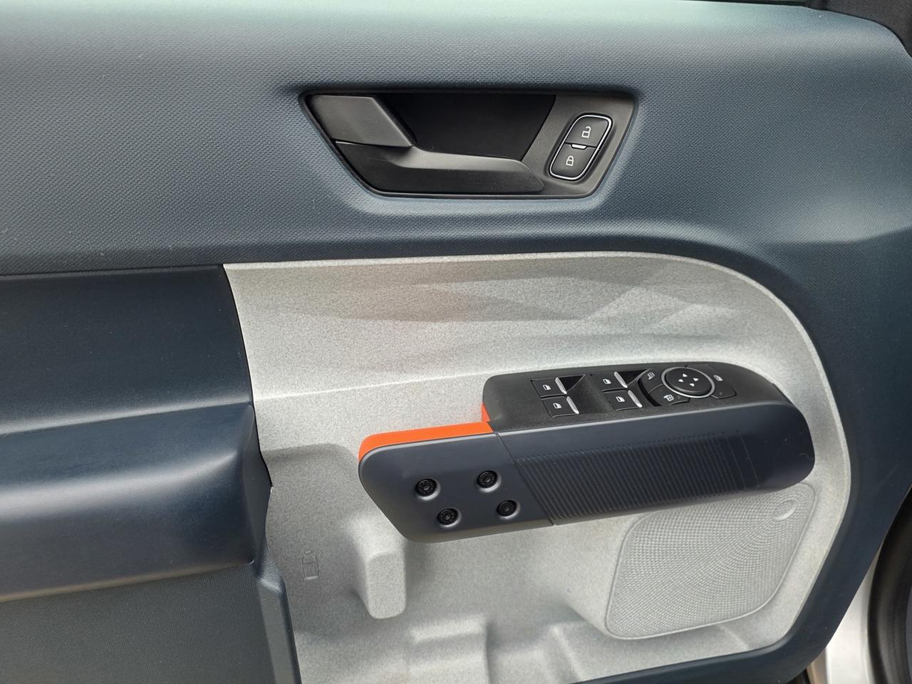 2022 Ford Maverick XLT AWD Photo