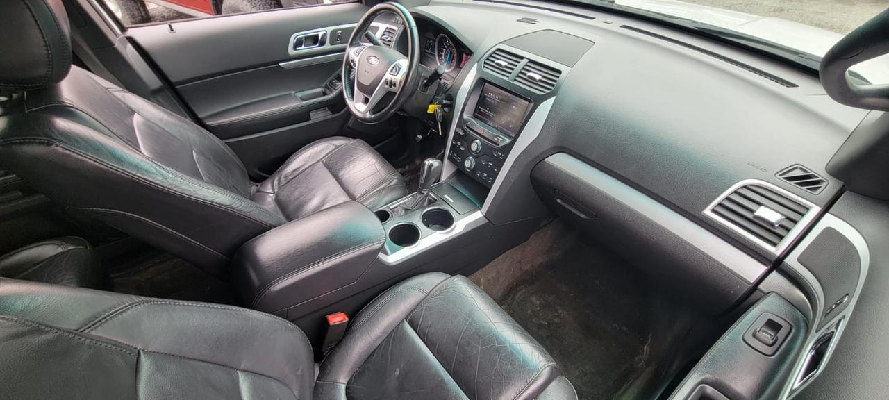 2013 Ford Explorer XLT Photo