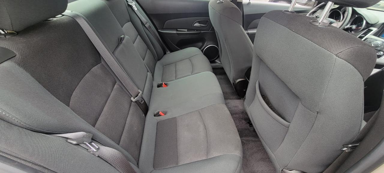 2012 Chevrolet Cruze LT Turbo w/1SA Photo