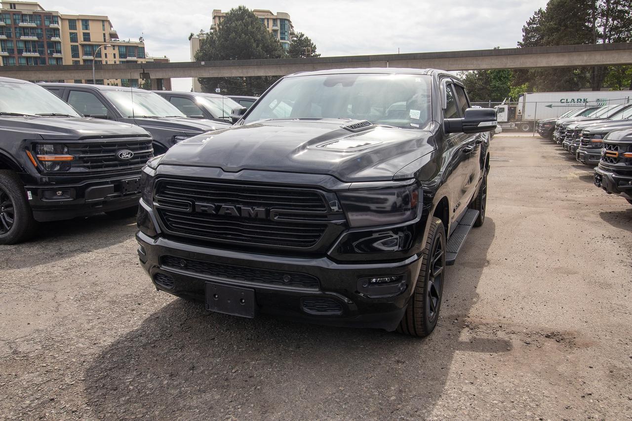 2022 RAM 1500 SPORT 4X4 CREW CAB 5'7" BOX Photo0