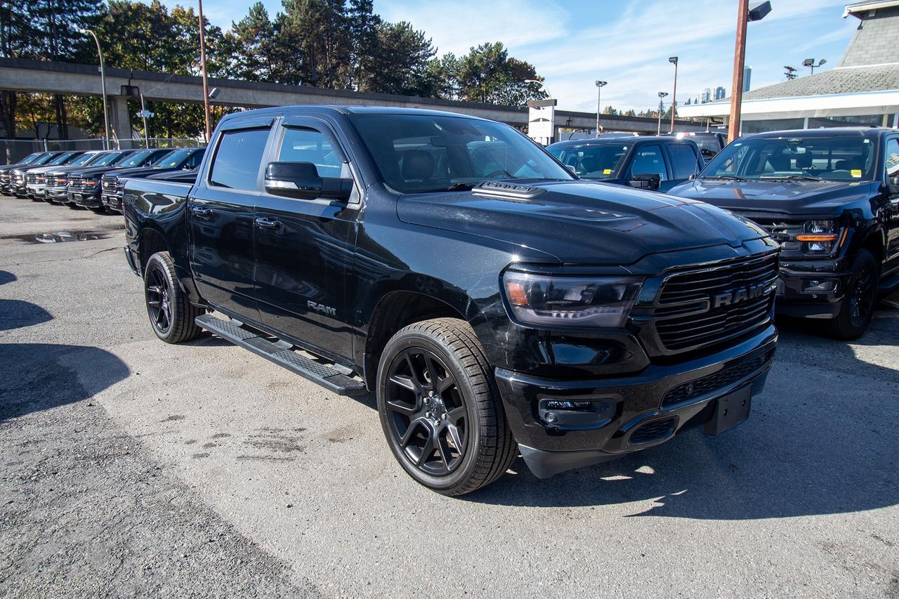 2022 RAM 1500 SPORT 4X4 CREW CAB 5'7" BOX Photo3