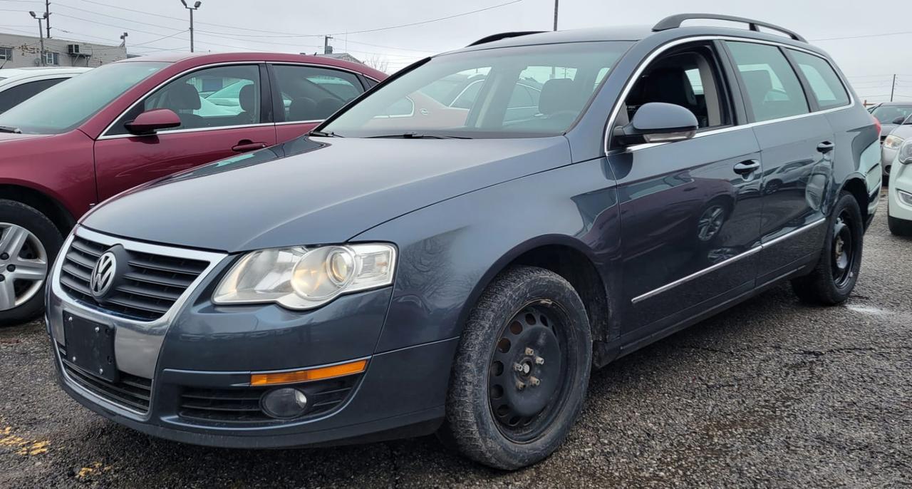 2010 Volkswagen Passat Trendline Photo5