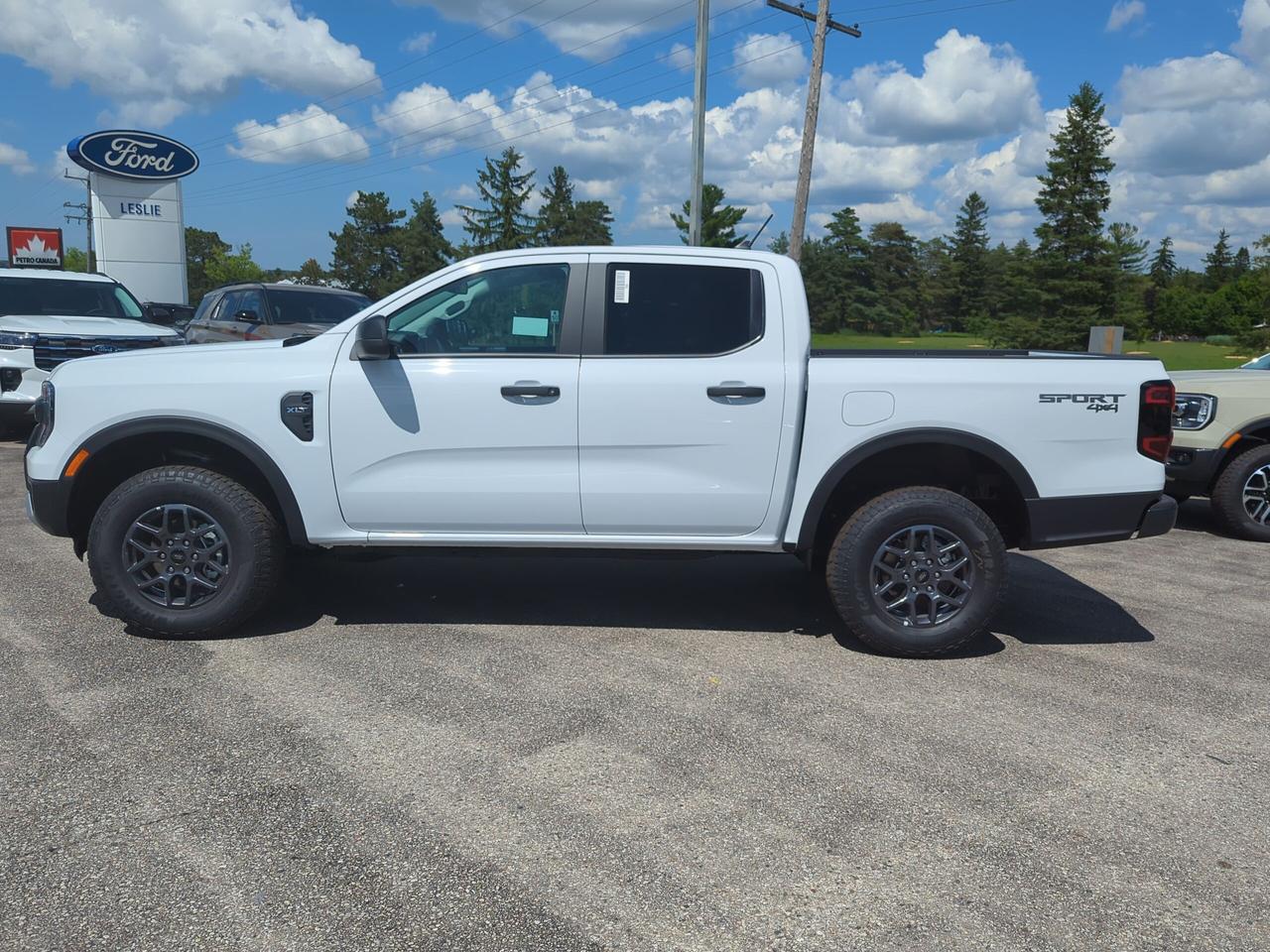 2026 Ford Ranger XLT Crew Cab 4X4 Photo2