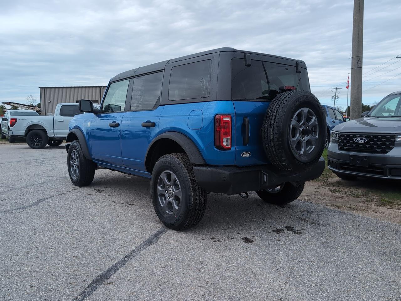 2026 Ford Bronco Big Bend 4X4 Photo3