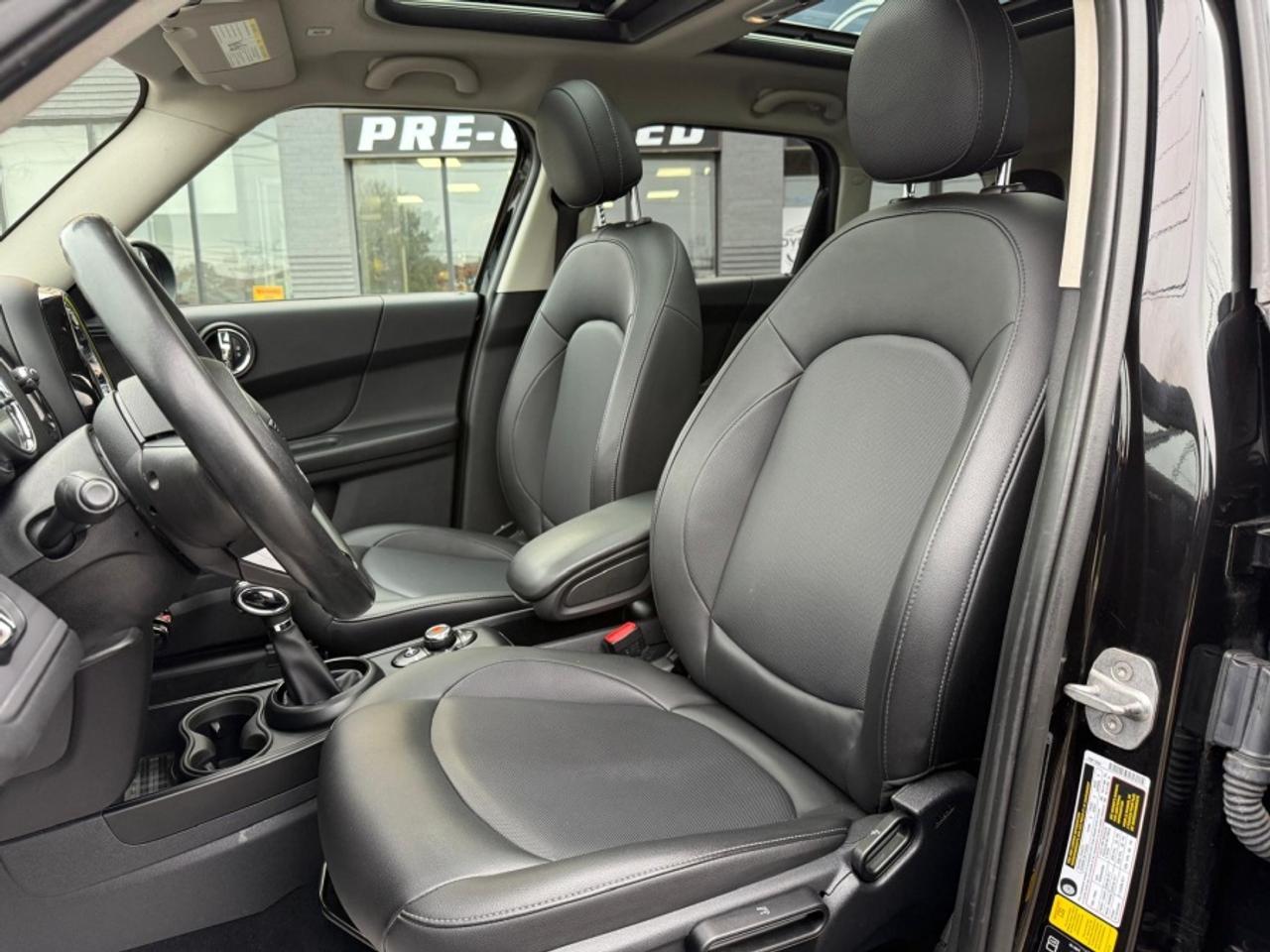 2019 MINI Cooper Countryman COOPER ALL4/ LEATHER/ REAR CAMERA/ SUNROOF Photo