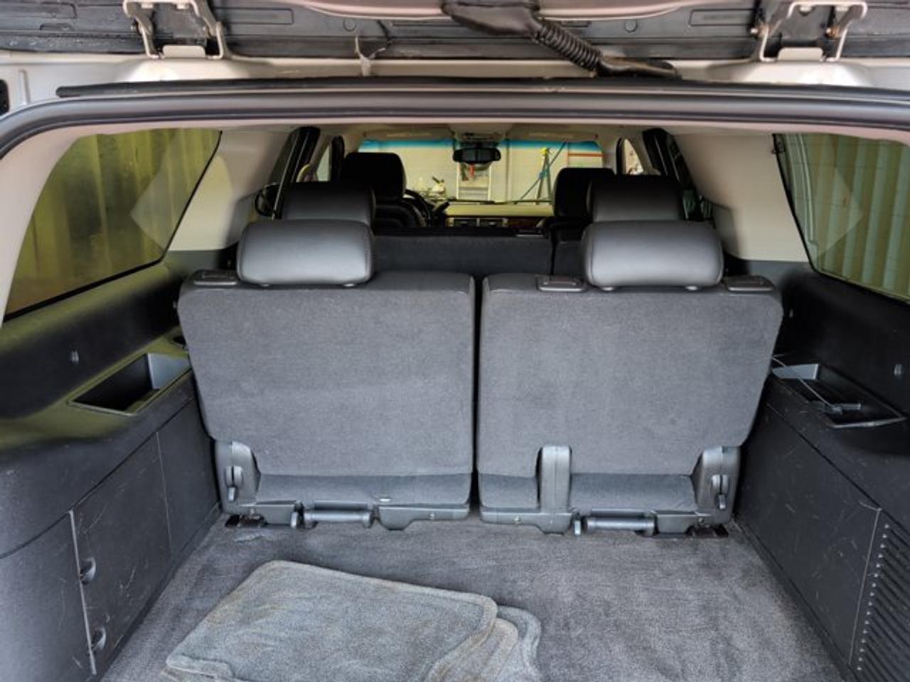 2009 GMC Yukon XL  - Photo #17