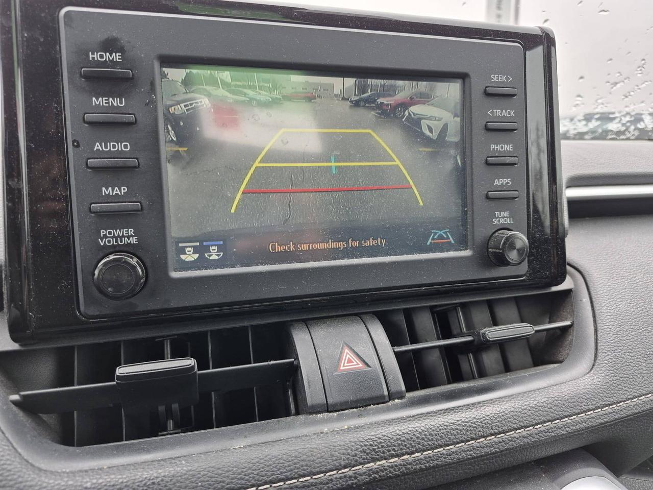 2021 Toyota RAV4 LE AWD Photo
