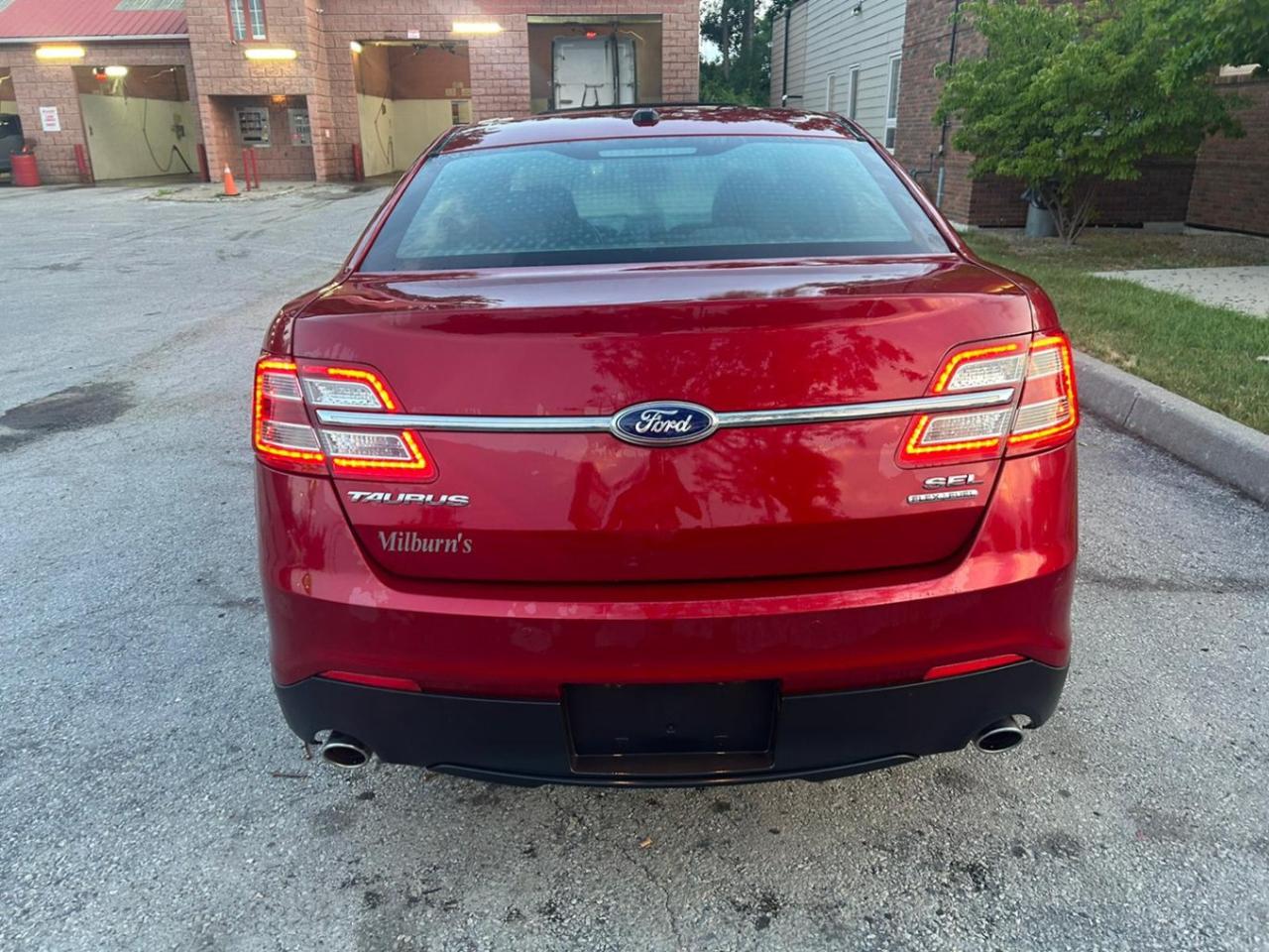 2013 Ford Taurus 4DR SDN SEL FWD Photo3