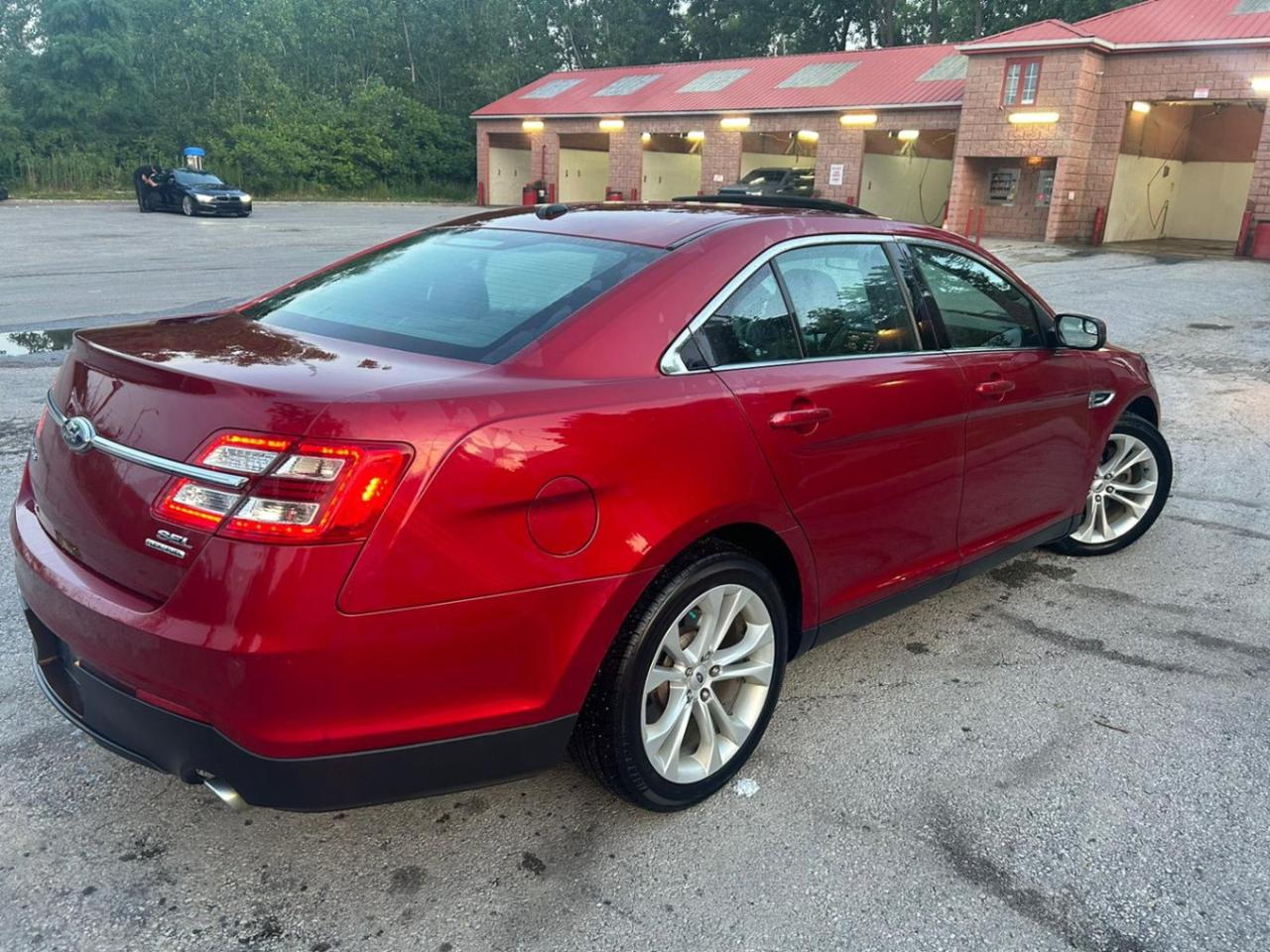 2013 Ford Taurus 4DR SDN SEL FWD Photo