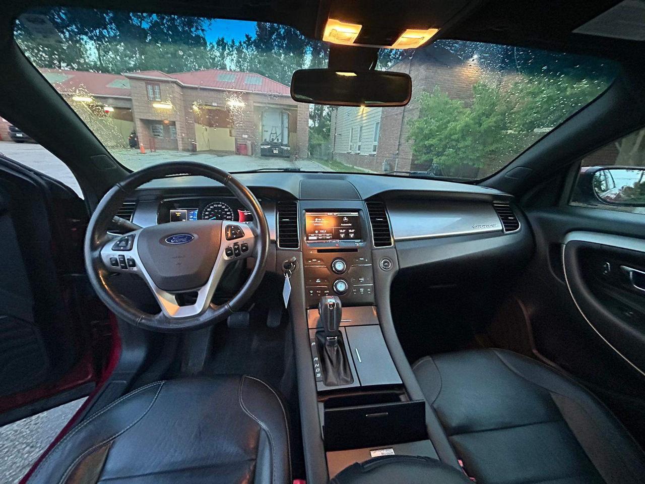 2013 Ford Taurus 4DR SDN SEL FWD Photo