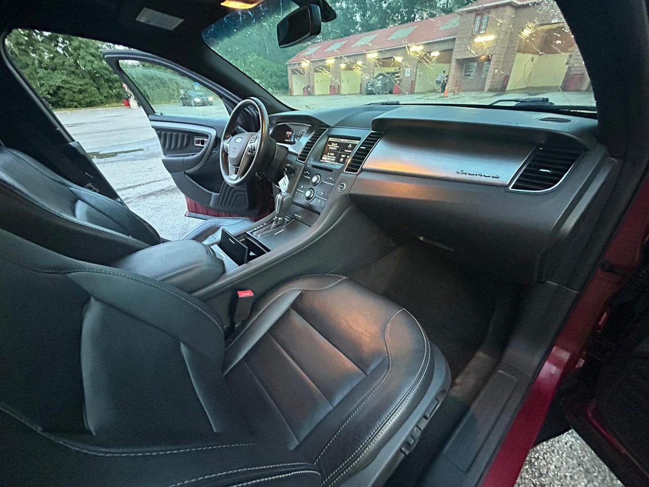 2013 Ford Taurus 4DR SDN SEL FWD Photo