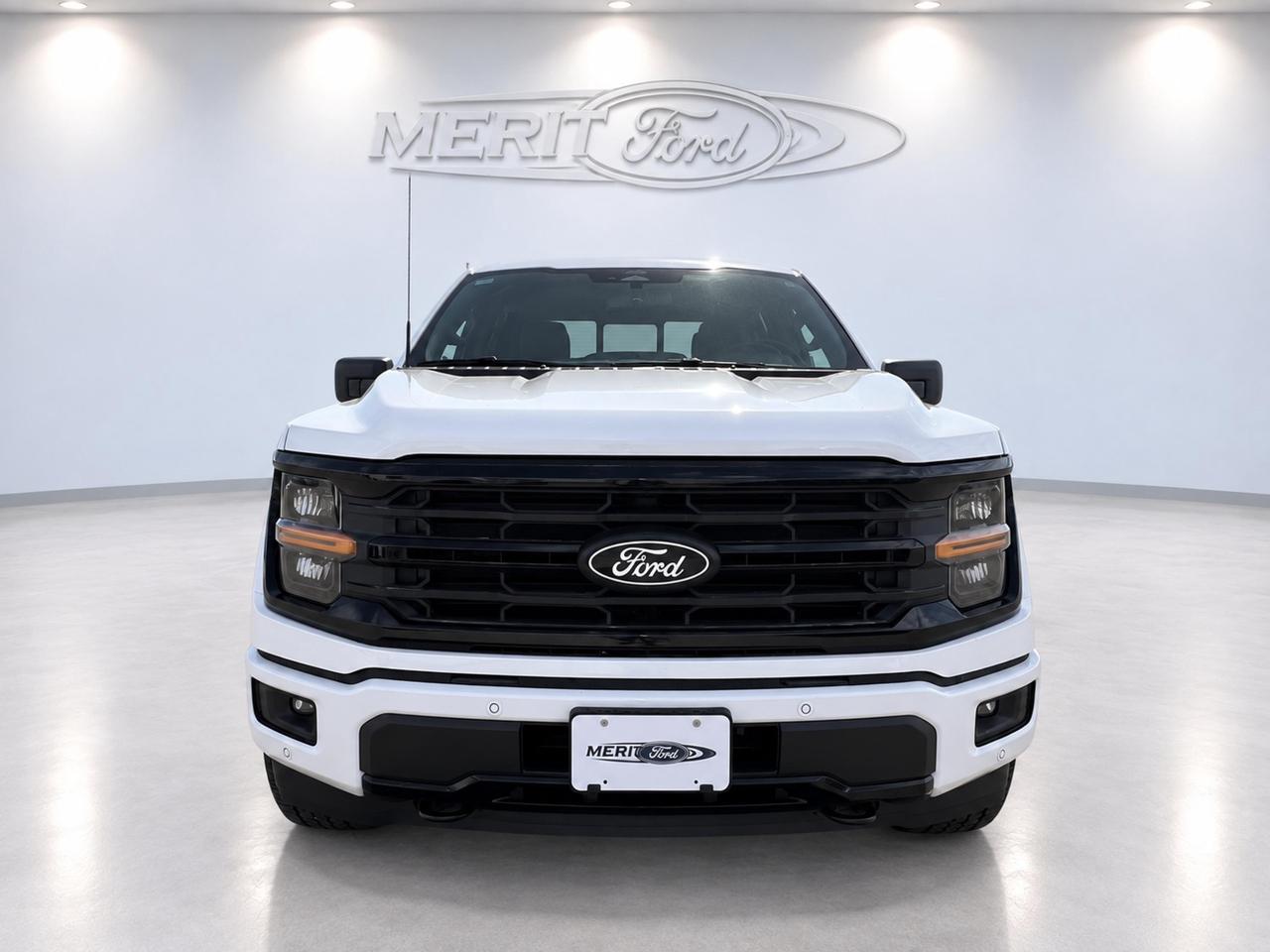 2026 Ford F-150 XLT Photo2