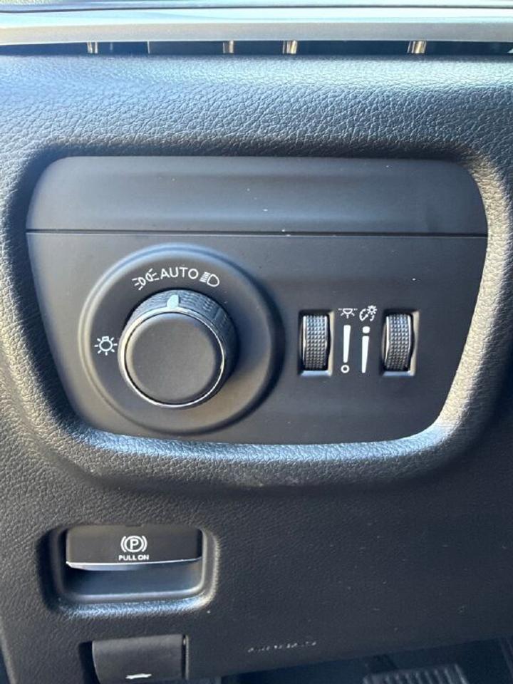 2026 Jeep Grand Cherokee L ALTITUDE Photo
