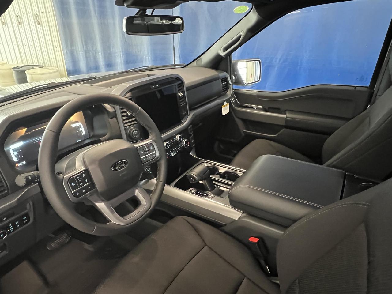 2026 Ford F-150 XLT 5.0L V8 302A+ Photo2