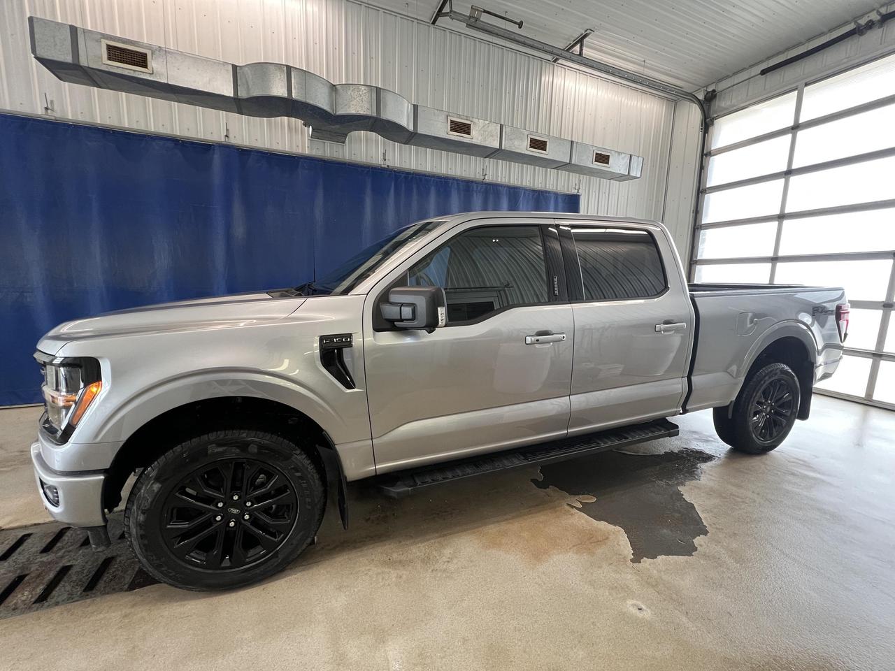 2026 Ford F-150 XLT 5.0L V8 302A+ Photo1