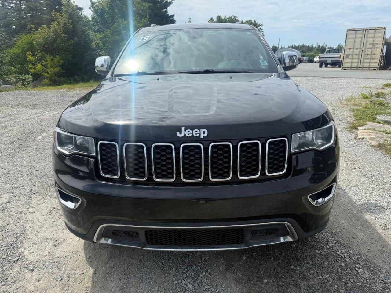 2019 Jeep Grand Cherokee Limited Photo1