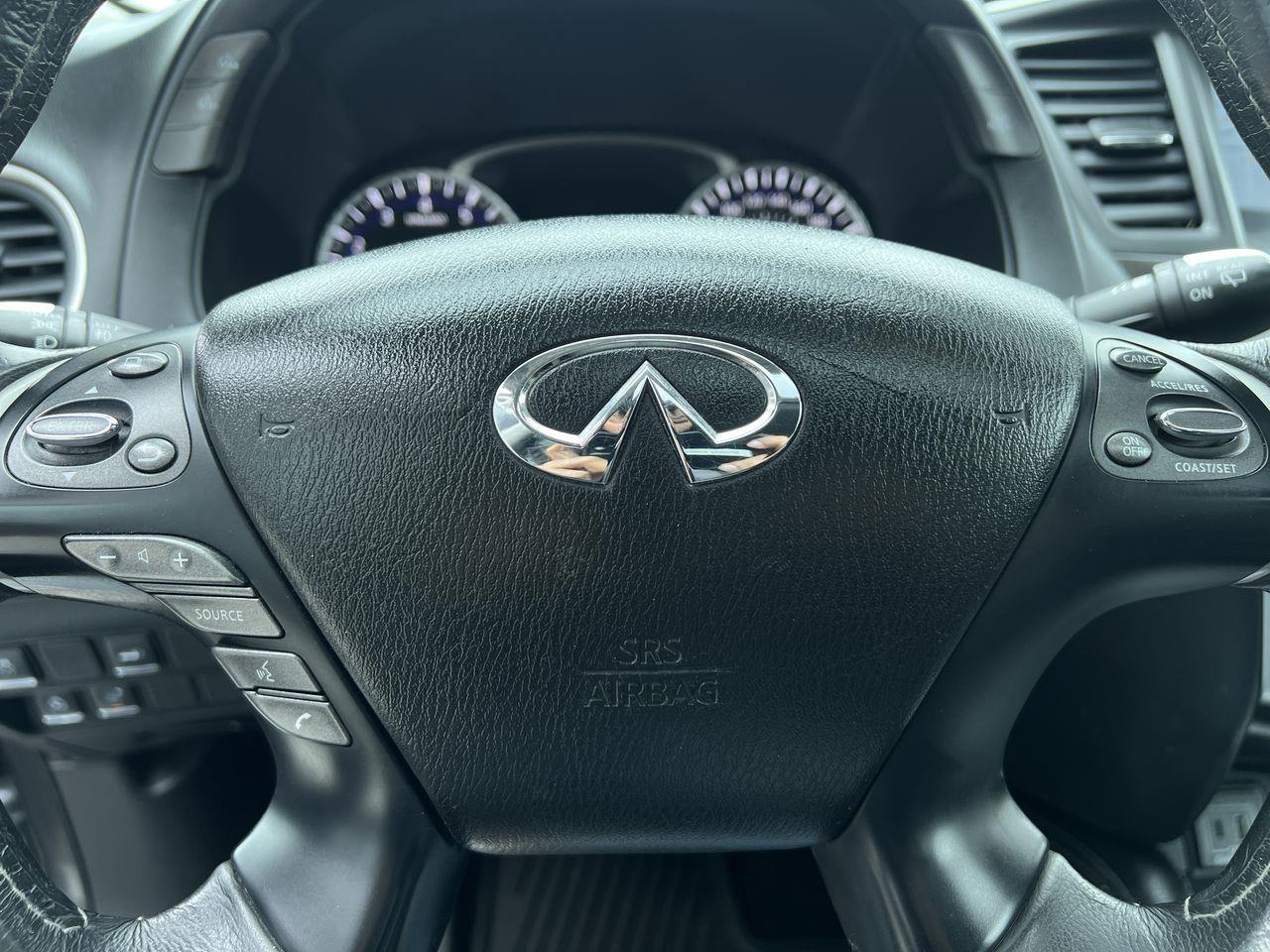 2019 Infiniti QX60 Pure AWD, 7 PASSENGER, MOONROOF, HEATED LEATHER SEATS, NAV, CRUISE CONTROL, POWER LIFTGATE, BACK UP CAM!! Photo