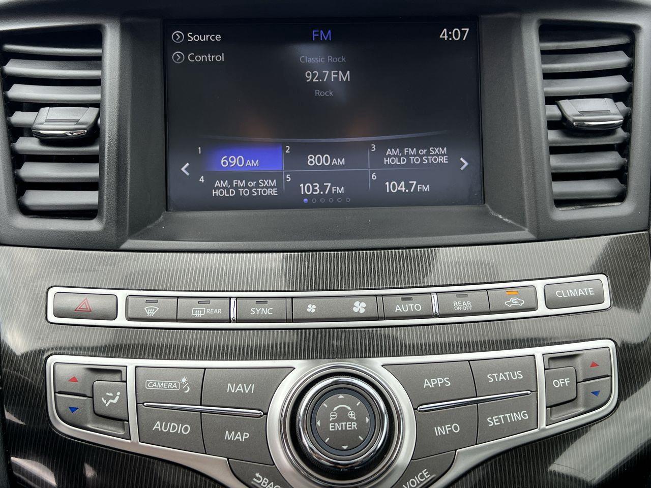 2019 Infiniti QX60 Pure AWD, 7 PASSENGER, MOONROOF, HEATED LEATHER SEATS, NAV, CRUISE CONTROL, POWER LIFTGATE, BACK UP CAM!! Photo