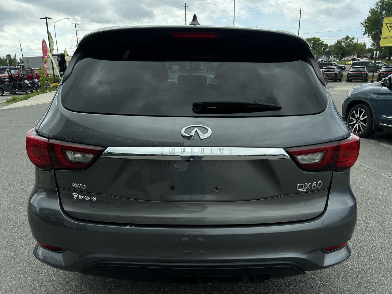 2019 Infiniti QX60 Pure AWD, 7 PASSENGER, MOONROOF, HEATED LEATHER SEATS, NAV, CRUISE CONTROL, POWER LIFTGATE, BACK UP CAM!! Photo