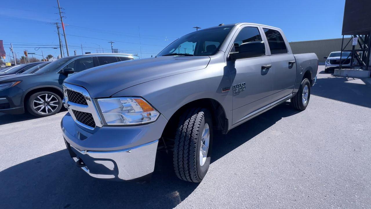 2023 RAM 1500 Classic SLT PREVIOUS DAILY RENTAL, 4X4, CRUISE CONTROL, BACK UP CAM, SIRIUS XM!! Photo