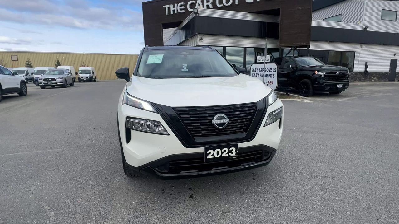 2023 Nissan Rogue SV Midnight Edition AWD, MOONROOF, HEATED LEATHER SEATS, REMOTE START, POWER LIFTGATE, CRUISE CONTROL, SIRIUS XM!! Photo