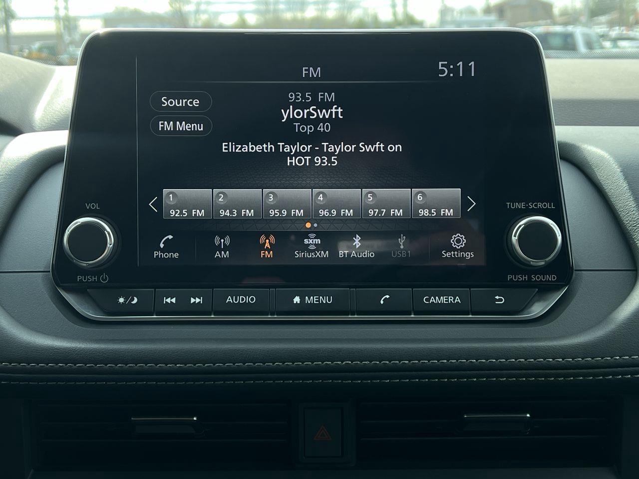 2023 Nissan Rogue SV Midnight Edition AWD, MOONROOF, HEATED LEATHER SEATS, REMOTE START, POWER LIFTGATE, CRUISE CONTROL, SIRIUS XM!! Photo