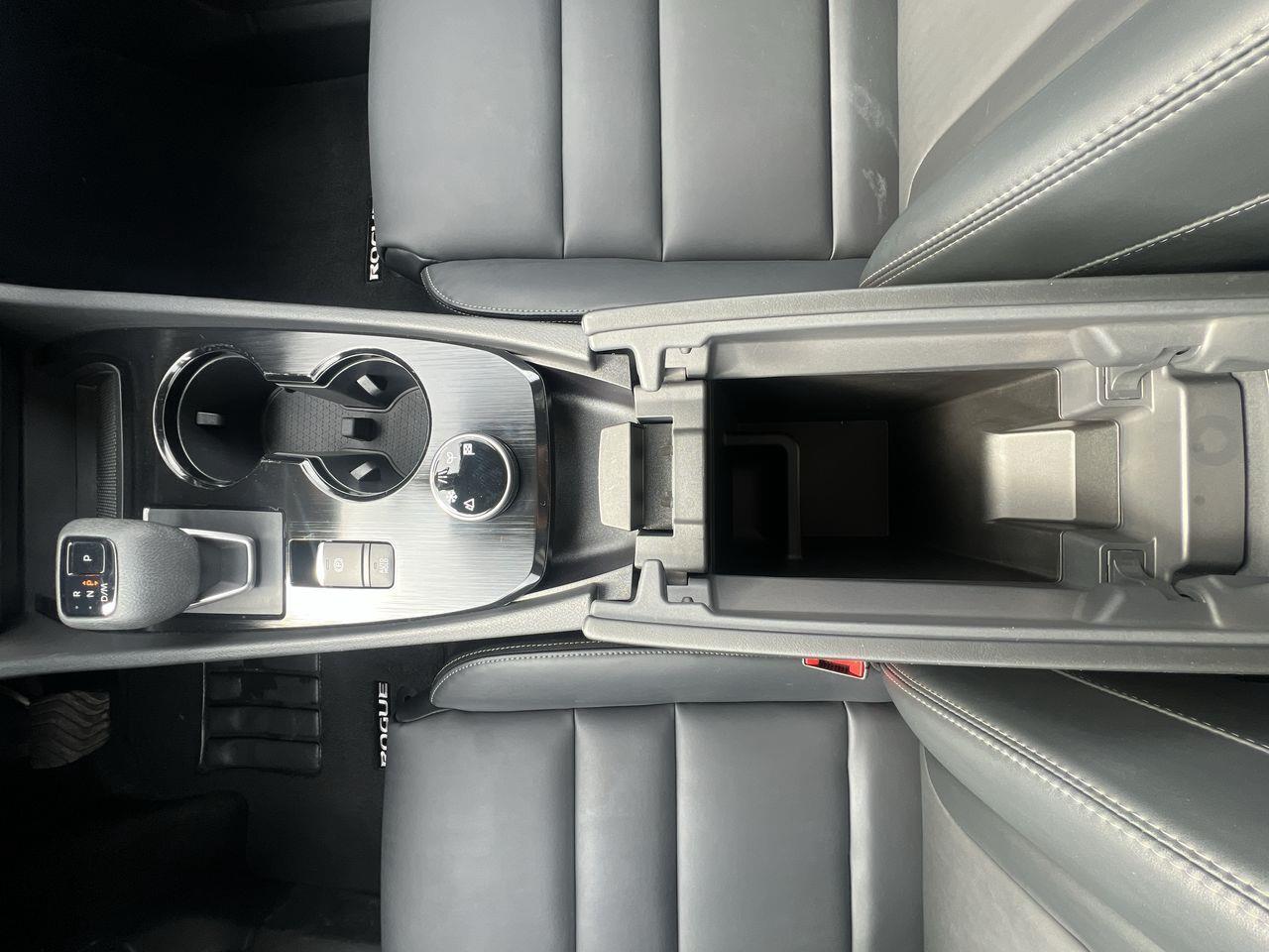2023 Nissan Rogue SV Midnight Edition AWD, MOONROOF, HEATED LEATHER SEATS, REMOTE START, POWER LIFTGATE, CRUISE CONTROL, SIRIUS XM!! Photo