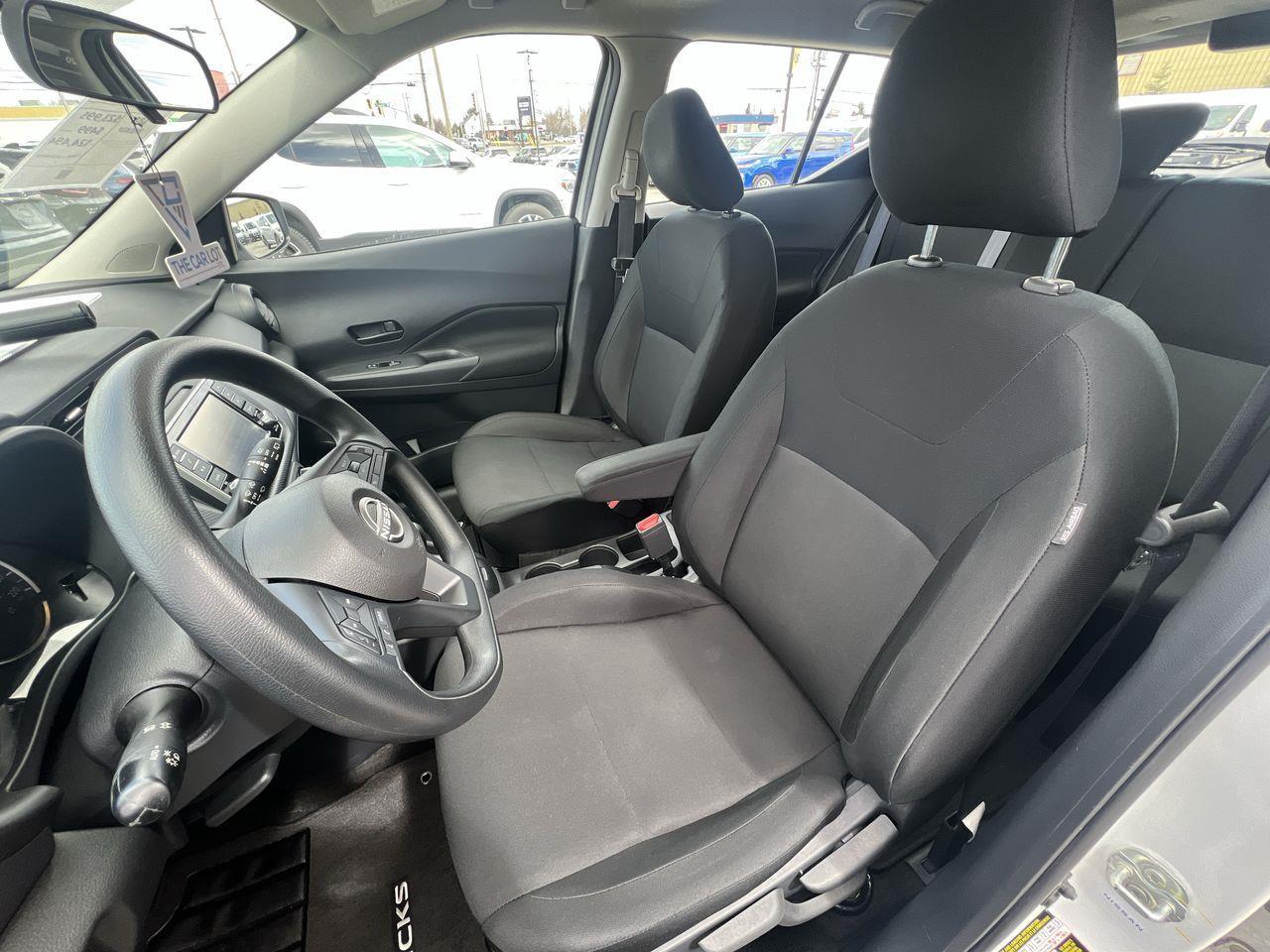 2024 Nissan Kicks CRUISE CONTROL, BACK UP CAMERA, REAR MIRRORS DEFROST!! Photo