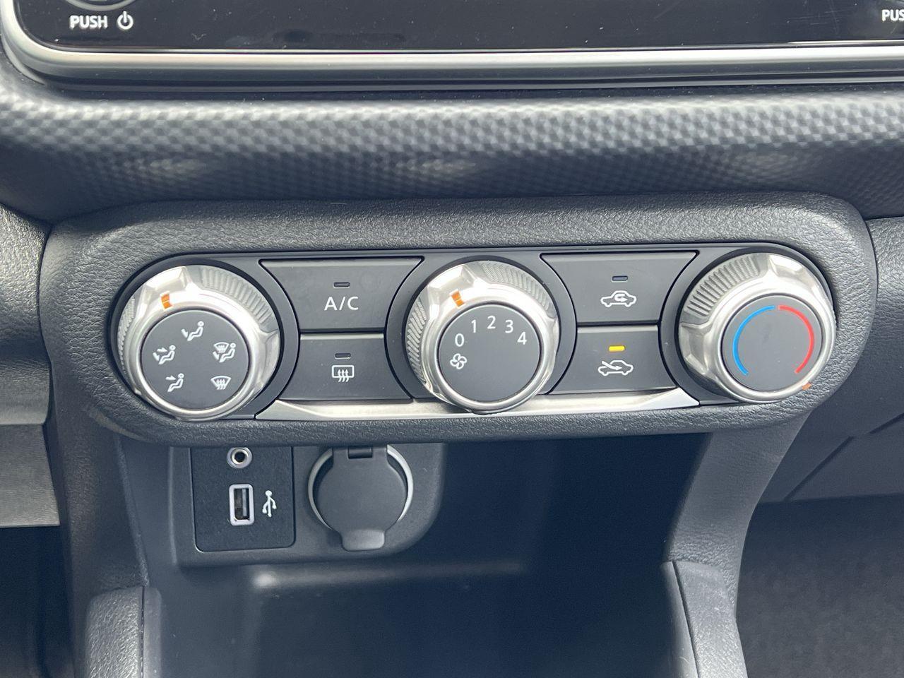 2024 Nissan Kicks CRUISE CONTROL, BACK UP CAMERA, REAR MIRRORS DEFROST!! Photo