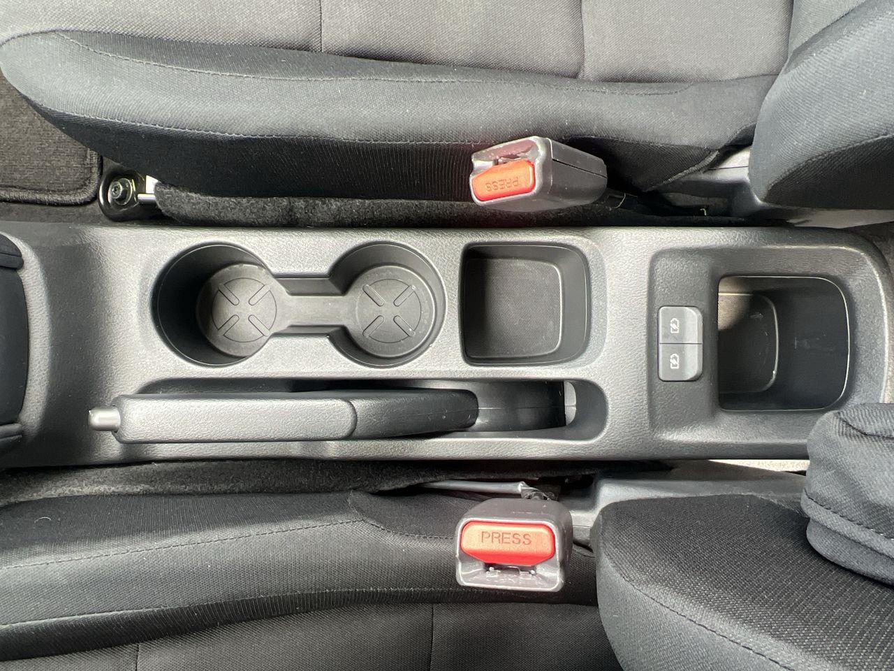 2024 Nissan Kicks CRUISE CONTROL, BACK UP CAMERA, REAR MIRRORS DEFROST!! Photo