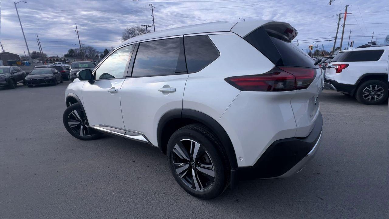 2023 Nissan Rogue Platinum AWD, MOONROOF, HEATED LEATHER SEATS, POWER LIFTGATE, CRUISE CONTROL, BACK UP CAM, NAV, SIRIUS XM!! Photo