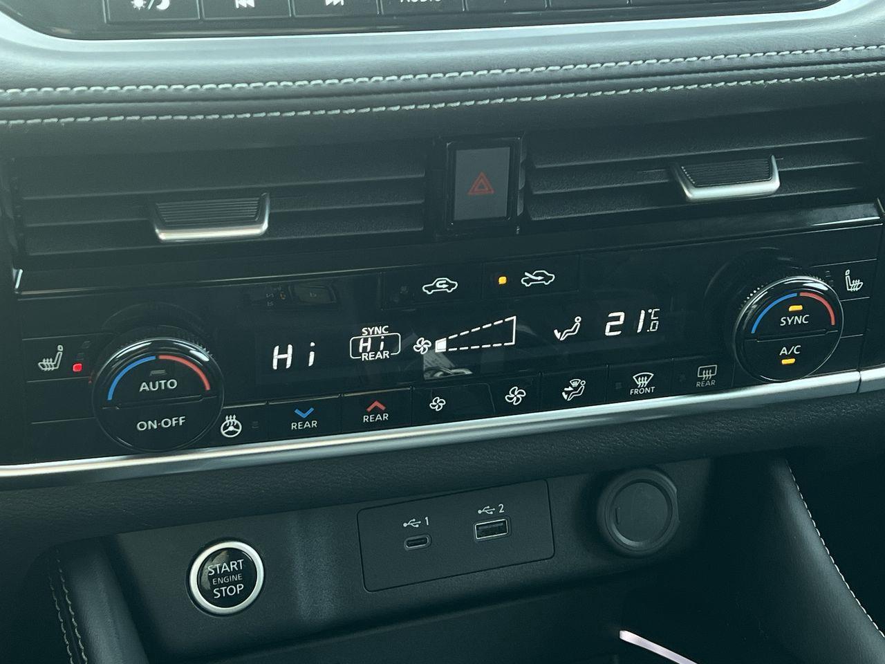 2023 Nissan Rogue Platinum AWD, MOONROOF, HEATED LEATHER SEATS, POWER LIFTGATE, CRUISE CONTROL, BACK UP CAM, NAV, SIRIUS XM!! Photo