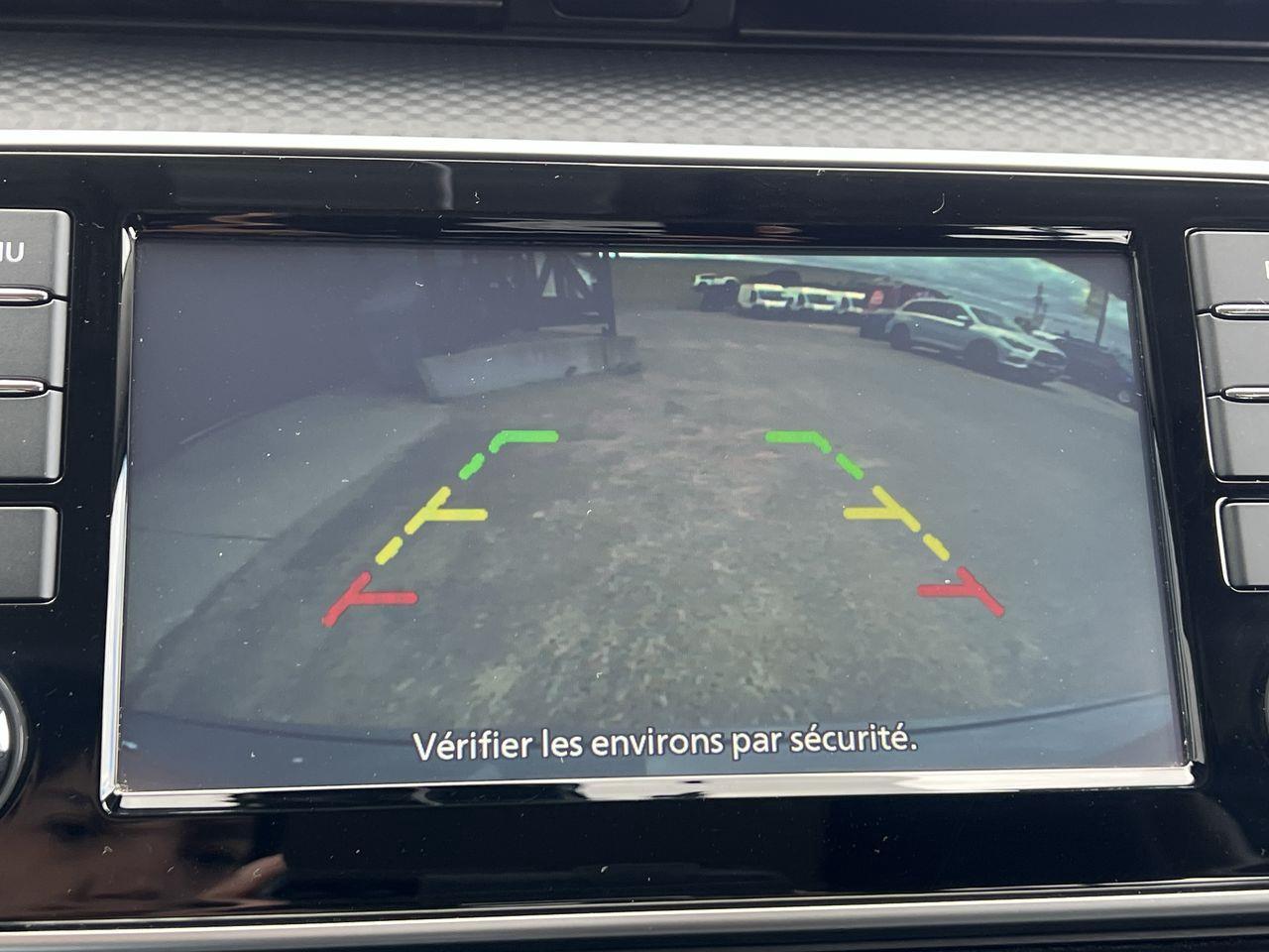 2024 Nissan Kicks CRUISE CONTROL, BACK UP CAMERA, REAR MIRRORS DEFROST!! Photo