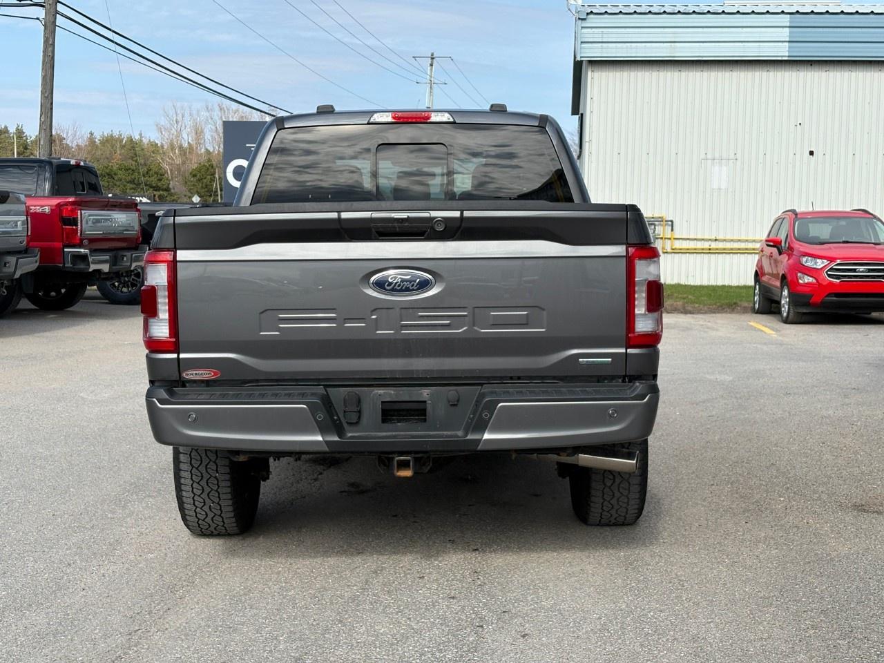 2022 Ford F-150 Lariat 4WD SuperCrew 5.5' Box Photo