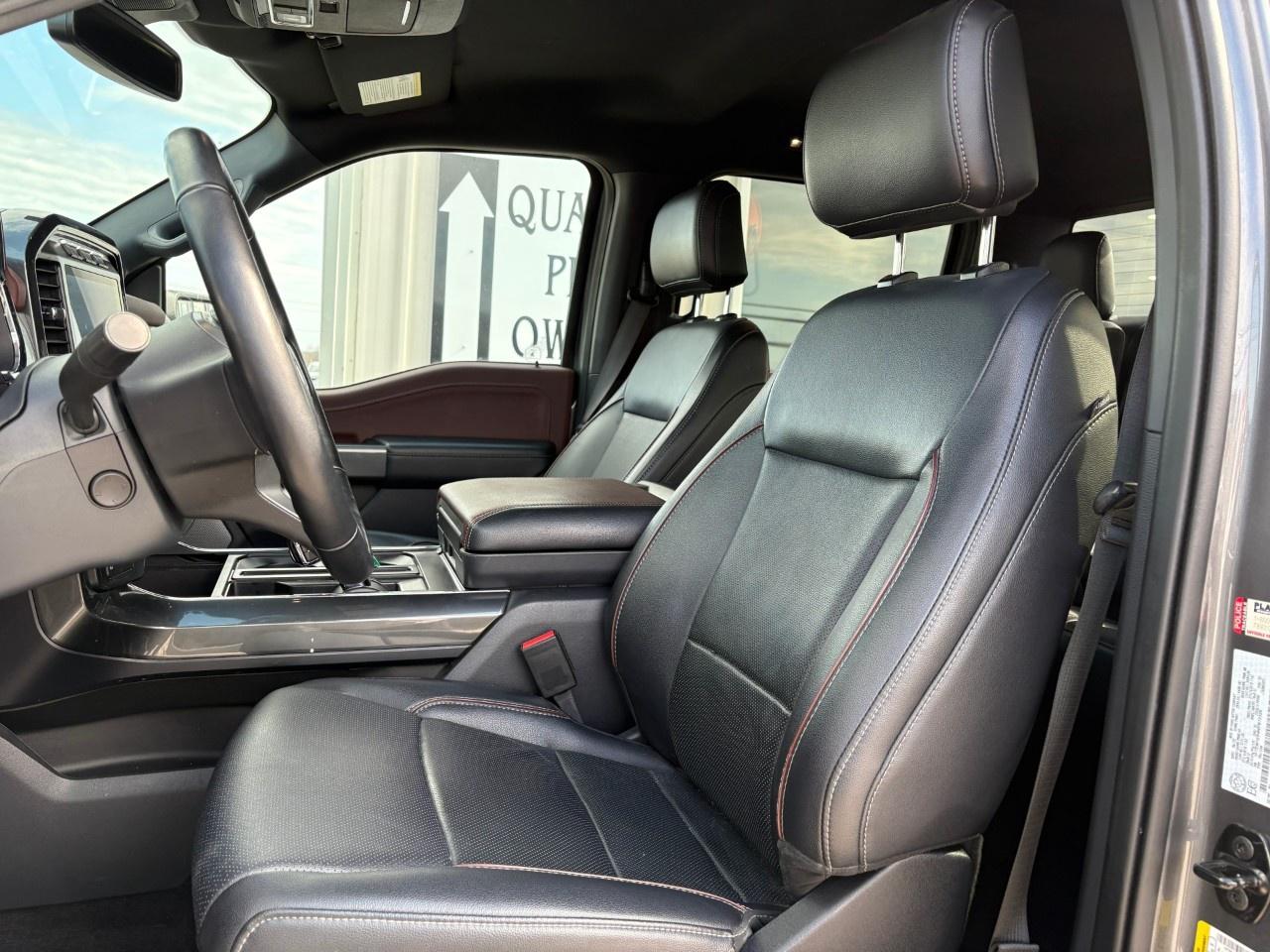 2022 Ford F-150 Lariat 4WD SuperCrew 5.5' Box Photo