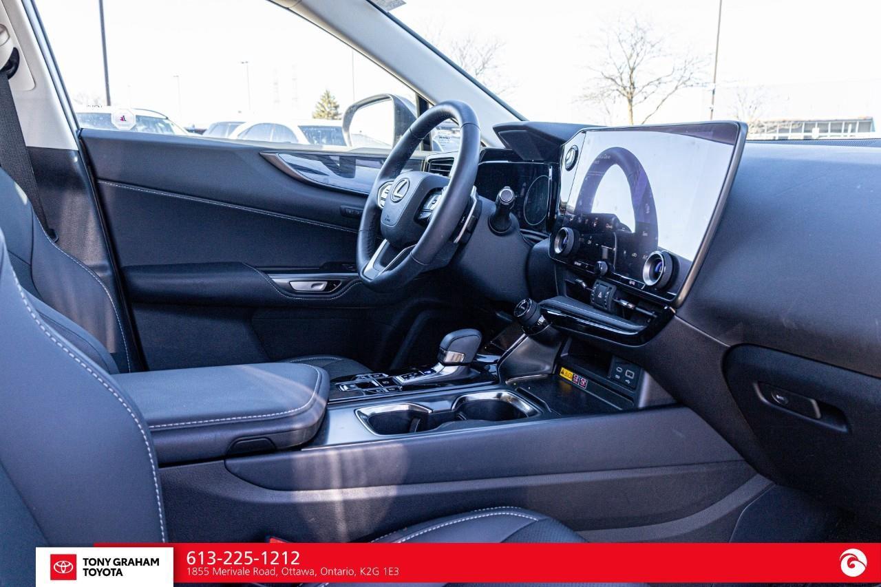 2025 Lexus NX 350  Photo
