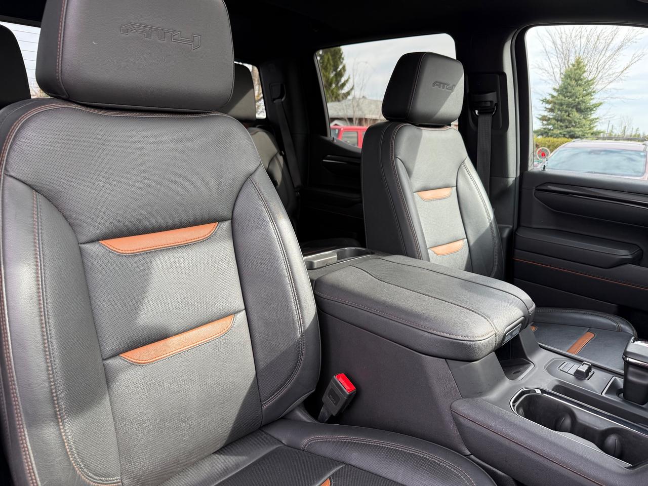 2024 GMC Sierra 1500 AT4 Sunroof! Leather! HUD ! Loaded! Photo