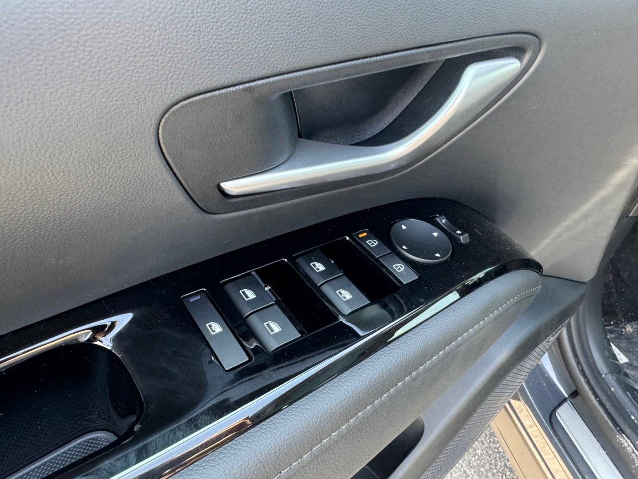 2026 Hyundai Tucson Hybrid Ultimate AWD Photo