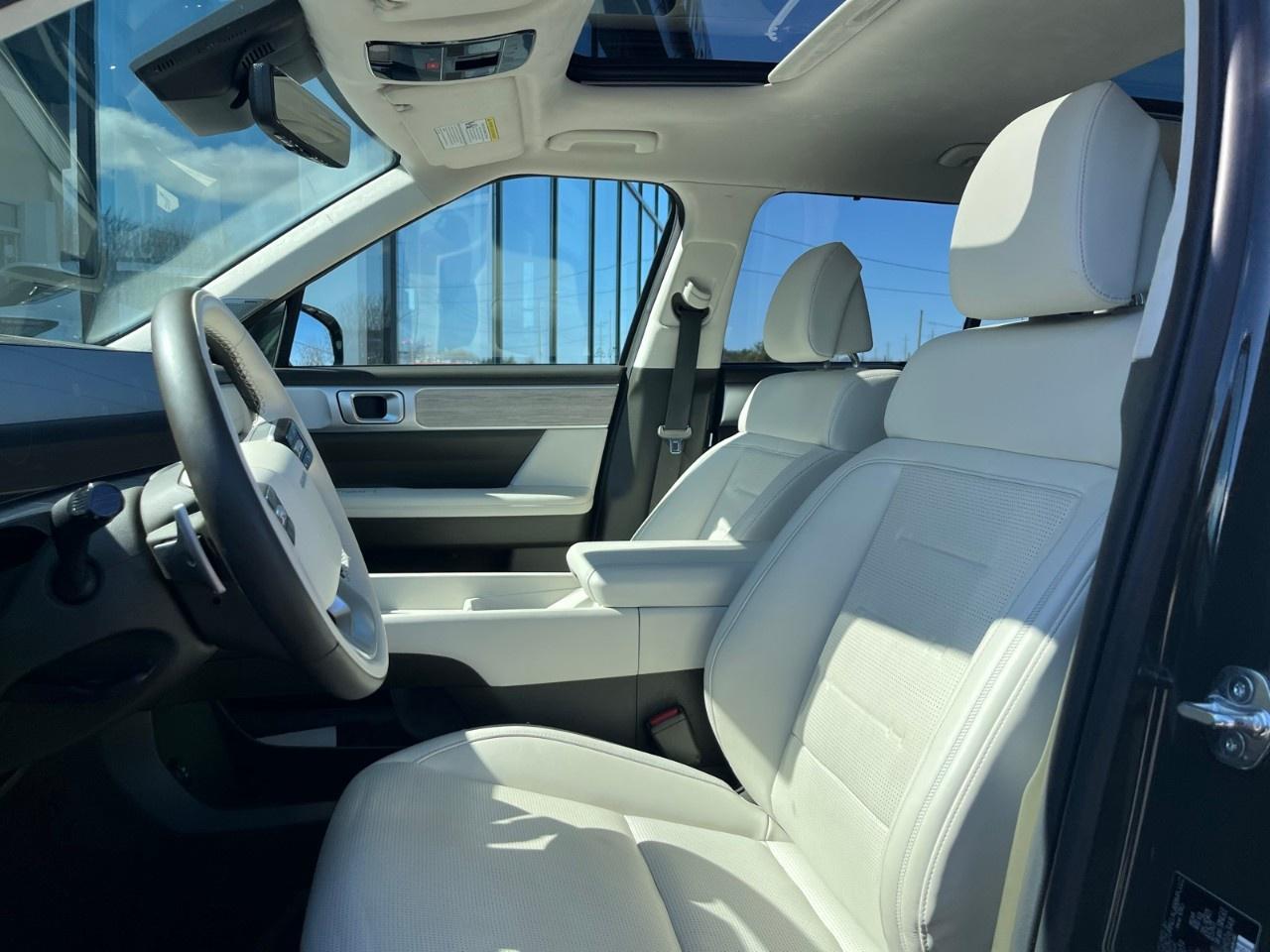 2024 Hyundai Santa Fe Ultimate Calligraphy AWD w/Beige Interior Photo