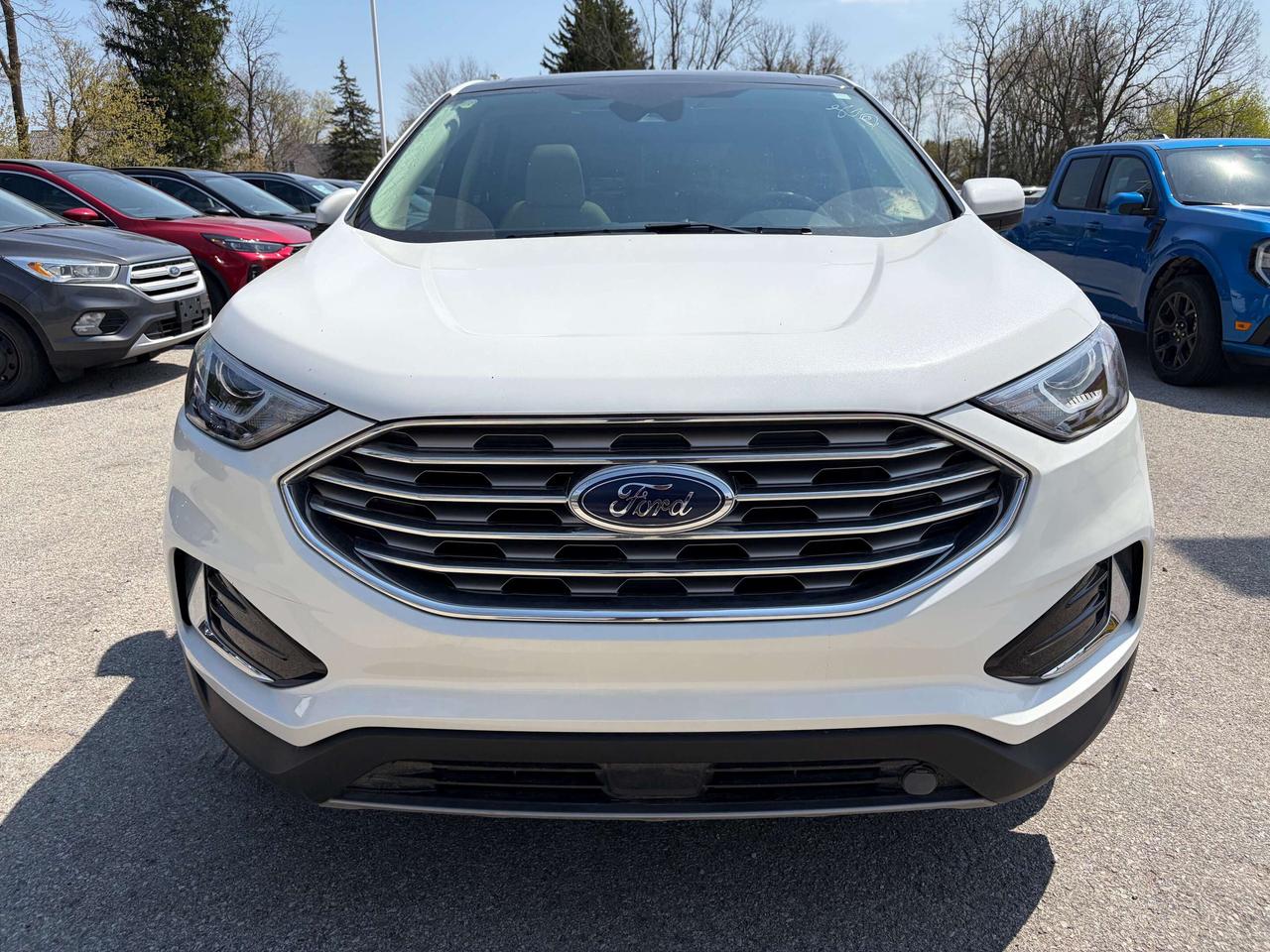 2022 Ford Edge SEL AWD Photo