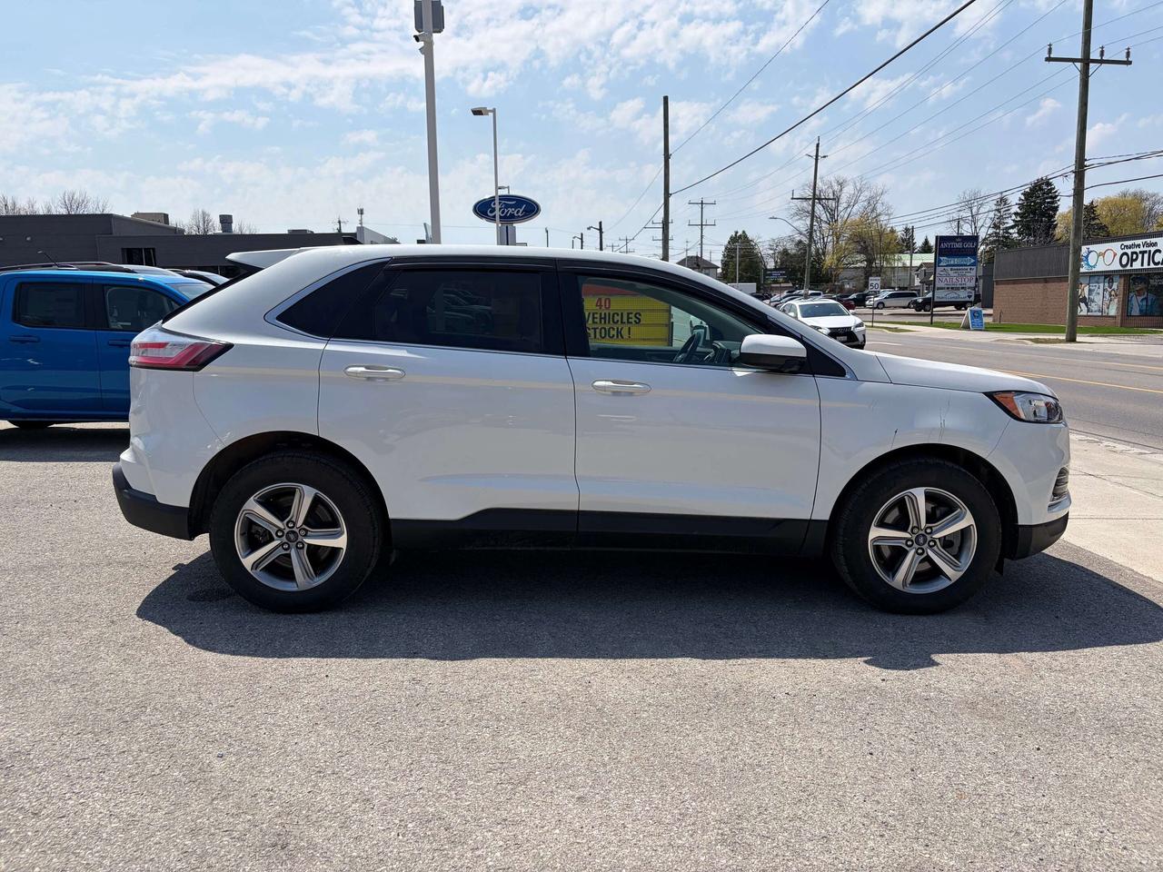 2022 Ford Edge SEL AWD Photo3