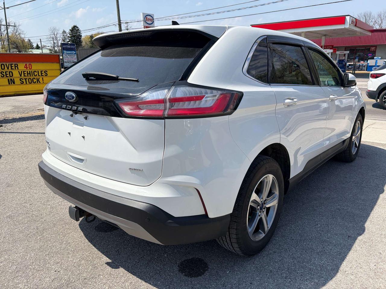 2022 Ford Edge SEL AWD Photo4