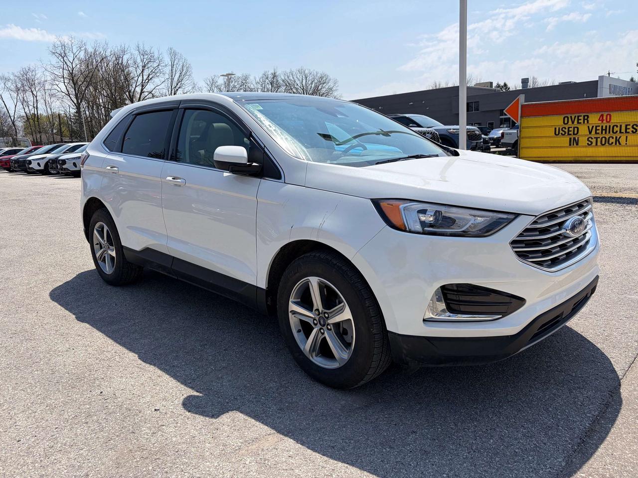 2022 Ford Edge SEL AWD Photo2