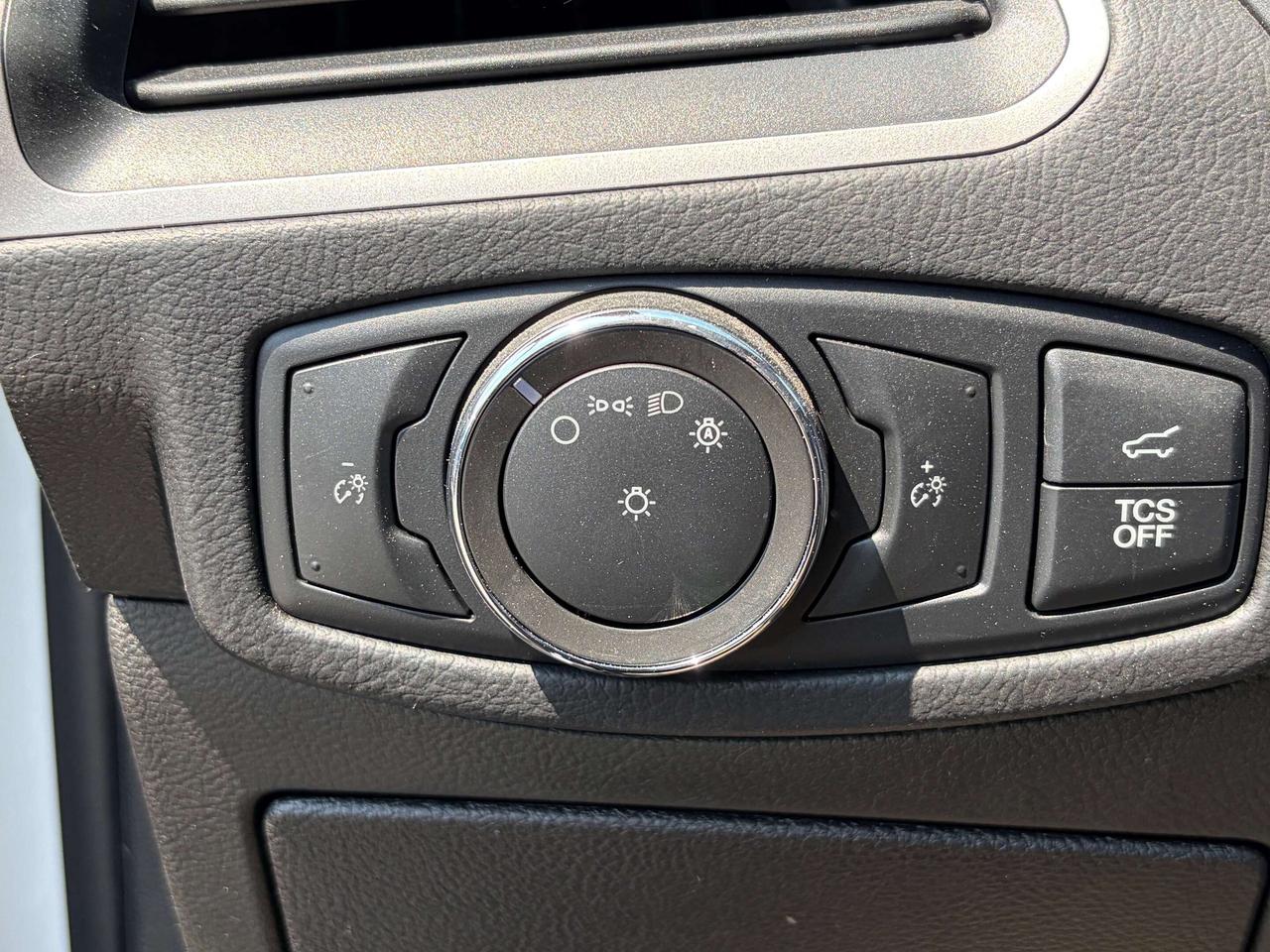 2022 Ford Edge SEL AWD Photo